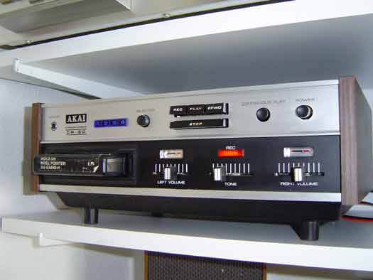 Akai CR-80