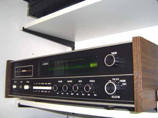 Carad  8 track speler  met tuner en versterker