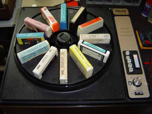 Telex  8 track carrousel  (voor 12 8track cassettes)
