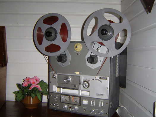 Akai  X 355  Uitgebouwd, met opzetstuk voor 26cm spoelen