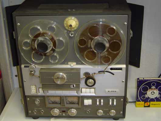 AKAI---X-355---PL-GR.jpg