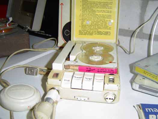 Minifon  Attache
