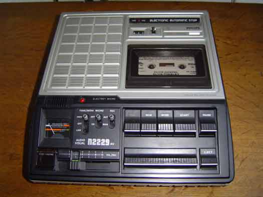 Philips Cassette Recorder met dia aansturing   Type N 2229