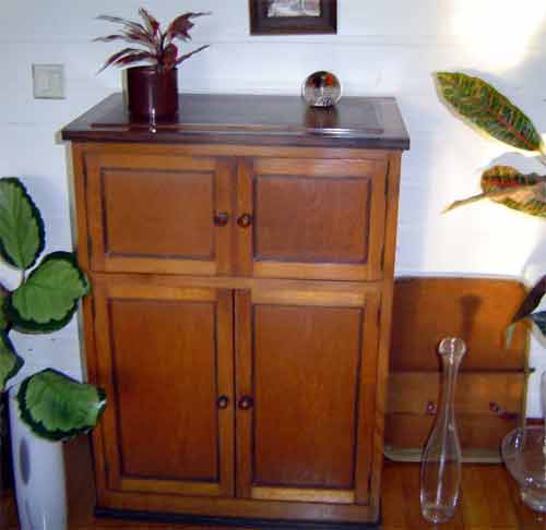 Engelse radio uit ongeveer 1930. Rest van de gegevens ontbreken.